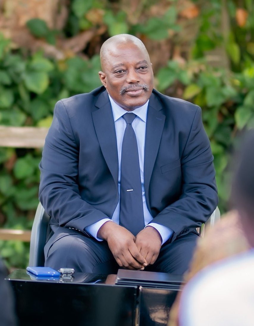 Jfatouma1's tweet photo. Joseph Kabila était important dans ces genres de situation. https://t.co/HcJgM5jMJ6