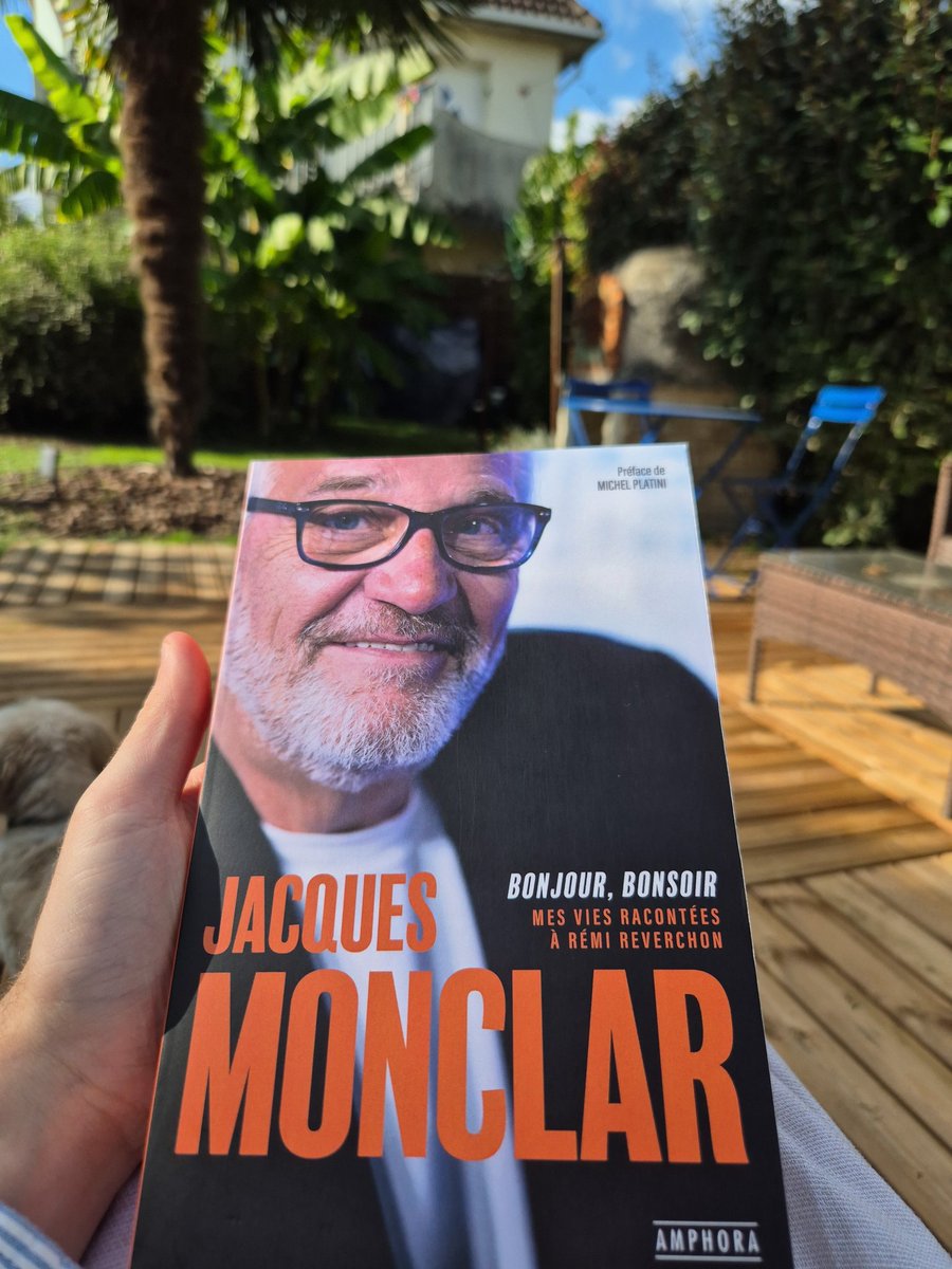 jln_min75's tweet image. Bijou ! L’histoire (les passionnantes histoires) de @JMonclar magnifiquement raconté par @SoFrenchProd.

Ce livre ce dévore : parcourir la vie, les anecdotes, les passions de ce Grand Monsieur qu’est Jacques Monclar, c’est tellement plaisant. 
Un bel hommage au basket ! Merciii !