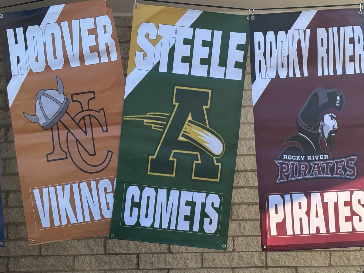 SteelePrincipal's tweet image. Excited to be in Akron this morning watching both @SteeleGTennis District Qualifiers Freshmen Sienna Nagy &amp;amp; Senior Kayla Bussard compete in the OHSAA Tournament!! 
#ProudPrincipal 🎾 🎾