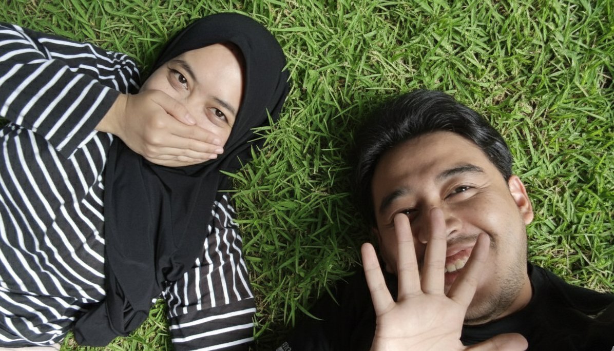 ismfajar's tweet photo. Happy 3rd anniversary ibu miaw @dhiyaapm https://t.co/Bp87o7omSq