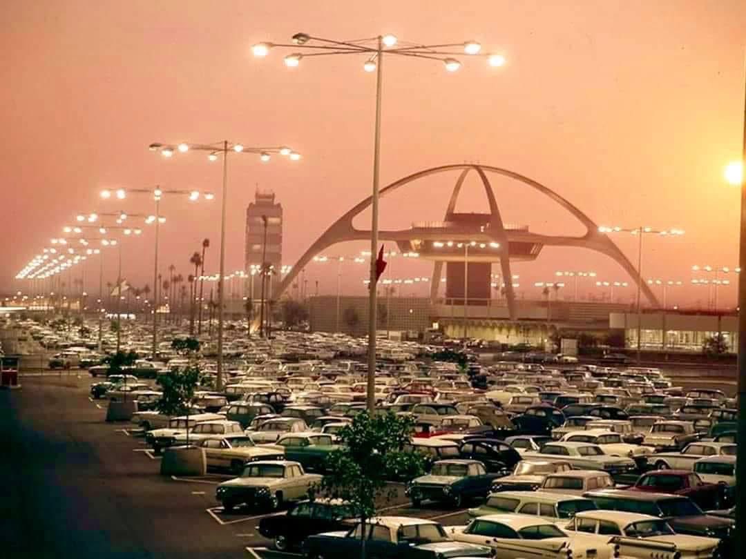 alisonmartino's tweet image. Morning sunrise at LAX in 1965