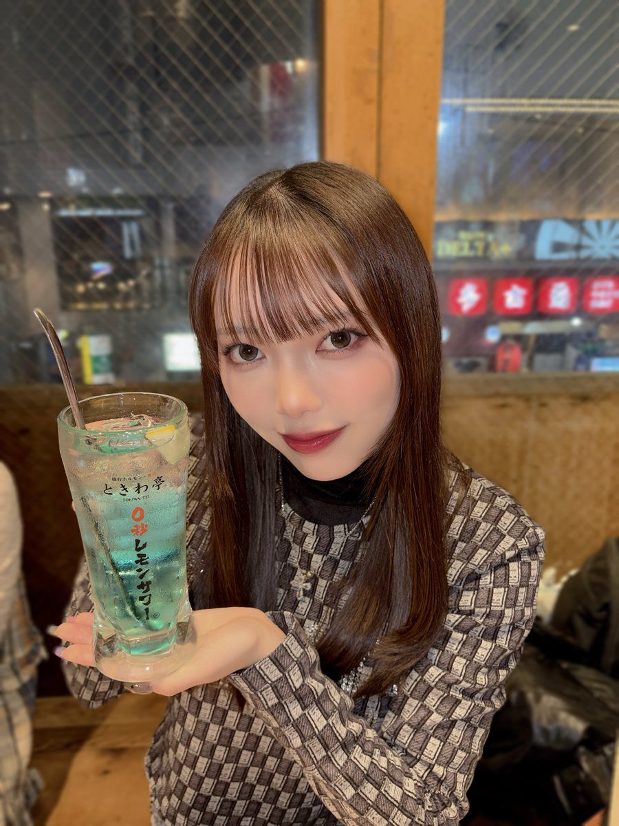 ai_ppppphm's tweet image. 初めてときわ亭に行きました㊗️‼️
タブレットでパピムズが流れてて超嬉しかった！！オタク達ありがとう〜🧡🧡

映像が今月いっぱいなので渋谷に行った方はぜひときわ亭へ！！
たくさん飲んでたくさん食べよう🍻

#パピムズ飲酒部