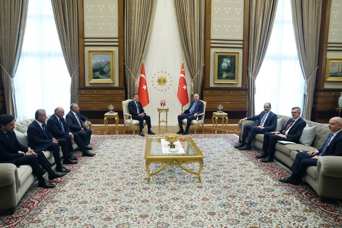 Cumhurbaşkanımız Sayın Recep Tayyip Erdoğan, Irak Kürt Bölgesel Yönetimi Başkanı Neçirvan Barzani'yi kabul etti.