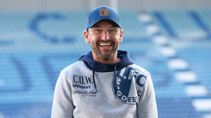 Claus-Dieter Wollitz wird neuer Cheftrainer des 1. FC Magdeburg. Der 60-Jährige hat zuletzt den FC Energie Cottbus in der 3. Liga trainiert. 
 
ℹ️ Alle weiteren Infos findet ihr in der 📲 FCM-App und auf 💻 1fcm.de.
____
#EINMALIMMER 💙🤍