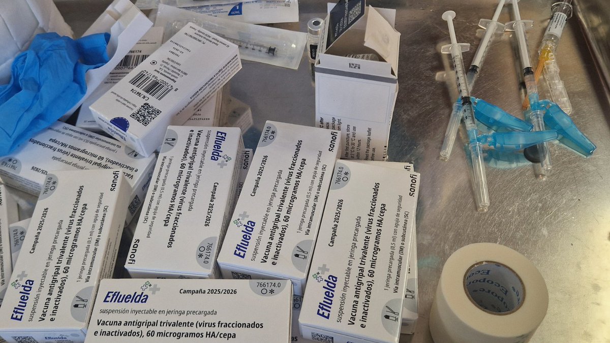 📢Hoy ha comenzado la campaña de vacunación frente a la gripe y a la covid en los establecimientos residenciales de Asturias.

🔴El día 14 comienza para el resto de la población. Recuerda que la vacuna es una medida eficaz para evitar las complicaciones de la gripe estacional.