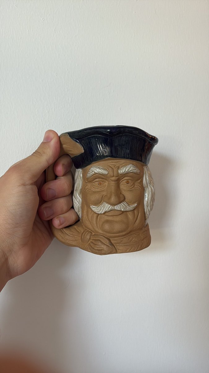 supnice_'s tweet image. “Ok but you better not be sipping out of The Man when I get there”