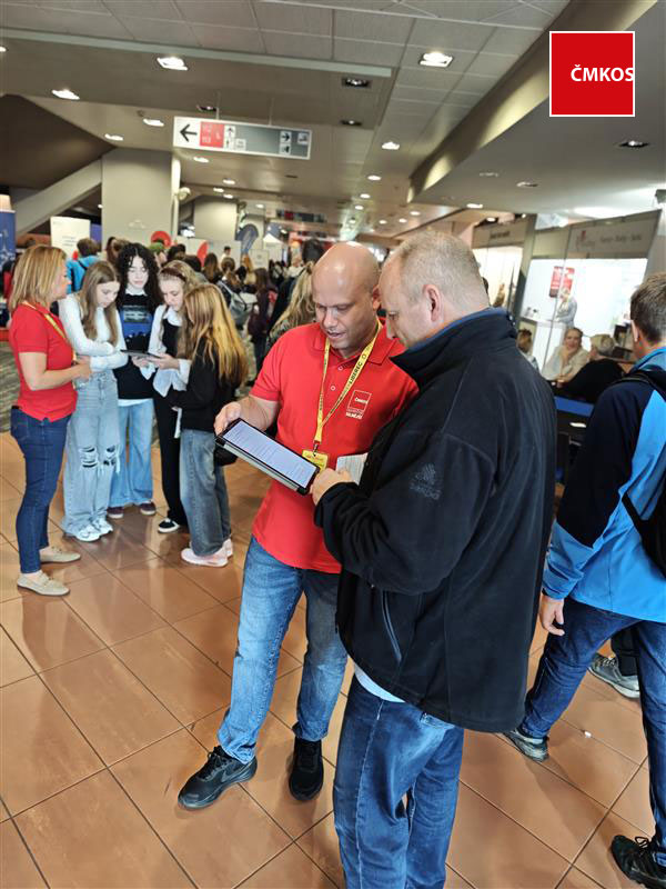 odbory's tweet image. 📍 LIBEREC — EDUCA 2025 💥
Jsme v Home Credit Areně až do soboty!

🕐 Dnes &amp;amp; zítra 9–18
🕐 Sobota 9–13
Zastavte se u stánku ČMKOS — probereme práci, odbory i budoucnost práce 🔥
➡️ educaweek.cz/expo
#EDUCA2025 #ČMKOS #odbory #Liberec @JStredula