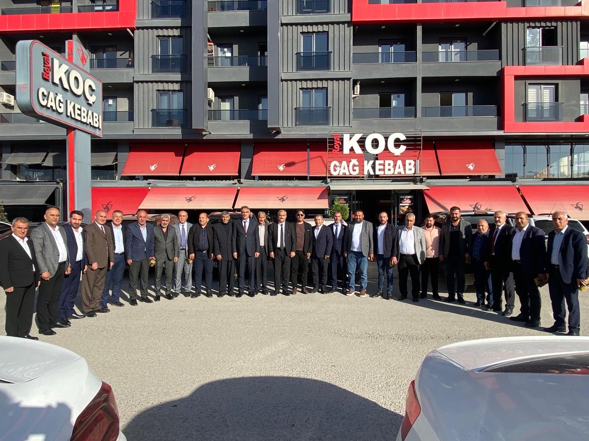 İl Teşkilat Başkanımız Arslan Yılmaz’ın başkanlığında, ilçe koordinatörlerimiz ve ilçe teşkilat başkanlarımızla yapılan toplantıda, saha çalışmalarımız ve üye çalışmalarımızla ilgili değerlendirmeler yapılarak kısa, orta ve uzun vadede yapılacak organizasyonlar hakkında