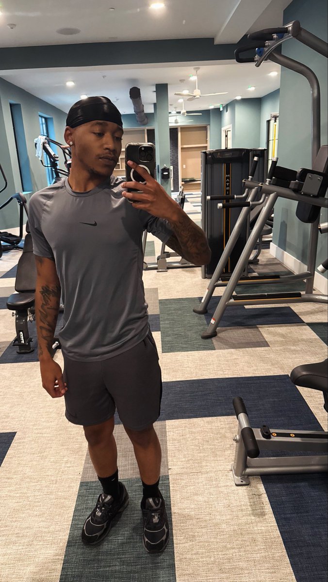 JRealass's tweet image. 