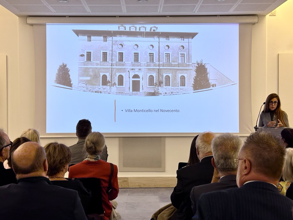 ambasciatasvizz's tweet image. Questa settimana le porte di #VillaMonticello a Roma si sono aperte per un viaggio nel tempo e nell’arte✨

Abbiamo avuto il piacere di accogliere storiche dell’arte che ci hanno parlato della Villa e del frammento di affresco di Giambattista #Tiepolo, ospitato al suo interno.