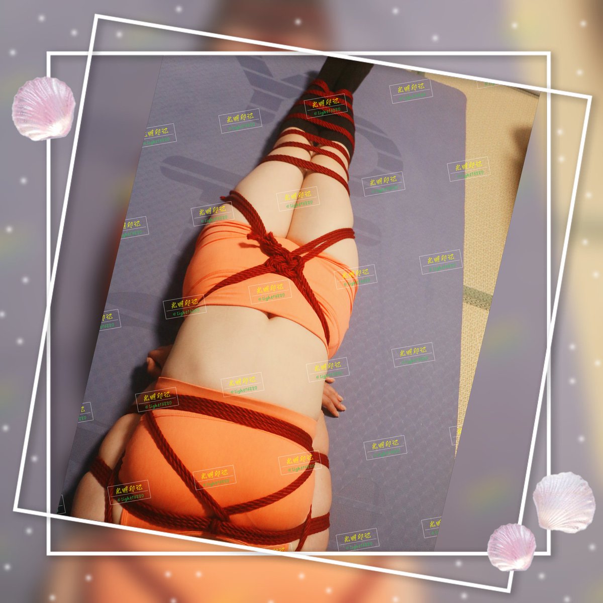 瑜伽女，瑜伽服，瑜伽垫 😏