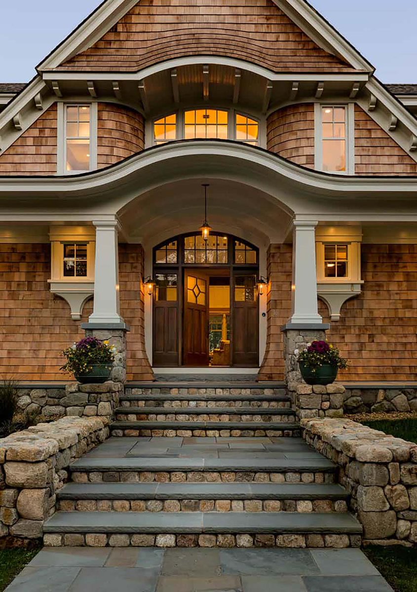 OneKindesign's tweet image. This dreamy New England home has the rustic warmth of an Aspen lodge
onekindesign.com/new-england-ho…