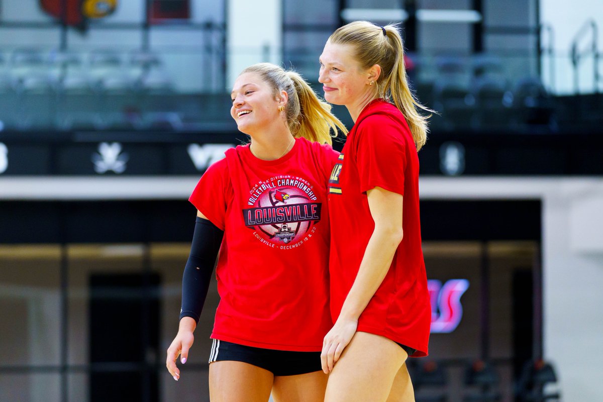 Louisville Volleyball tweet media