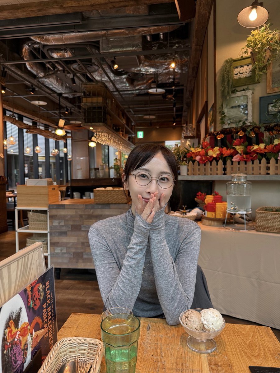renampme's tweet image. 今日はみくちゃんとランチ。
楽しすぎて時間があっという間に過ぎていってびっくり。
みくちゃんのお話は面白いし、しっかりした考え方に私も背筋がピンと伸びて帰宅。…