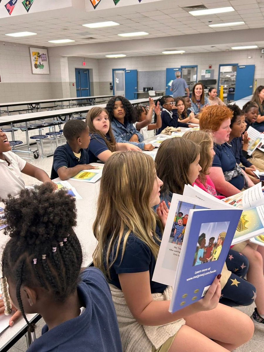 Marjy Marj tweet media