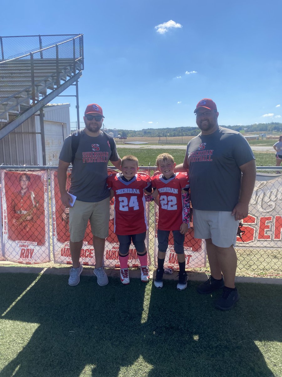 CoachBlevinsII's tweet photo. 🚫 NO EGO 🚫
🚫 NO POOR ATTITUDES 🚫
🚫 NO SELFISHNESS 🚫

Such a fun and talented group of boys to coach. 
We finished our season 7-0 in dominant fashion. 
Cannot wait to run it back next season. 

2025 MVL Pee Wee Champs. ☝️🏆
#RMA https://t.co/OHQ08jofxp