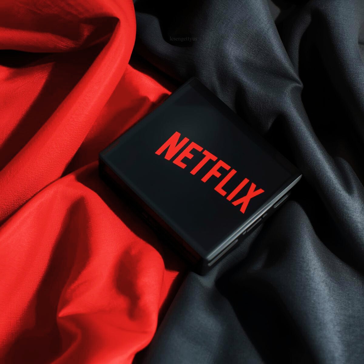 lcsengettyus_'s tweet photo. Your next favorite show. Until it's not. @netflix #Netflix #netflixnchill https://t.co/GmDiLWWBGz