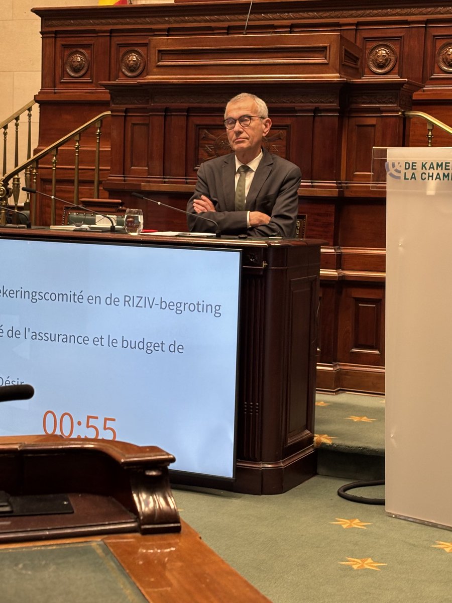 De minister zegt dat ALLE actoren in de gezondheidszorg moeten bijdragen aan de besparingen.

Zijn opdrachtbrief bewijst het tegendeel. VDB zal beslissen als een Romeinse keizer. 

De (tand) artsen, kine's... zullen bloeden. De patiënt kan dan "gratis" in de wachtrij staan.