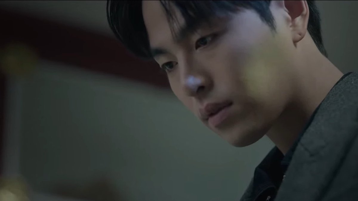 ik ⛔️⛔️⛔️⛔️  SPOILER NO MERCY  ⛔️⛔️⛔️⛔️

coyyyy sapa kmrin yg ngarep june jd villain uda diwujudin nohh😭😭