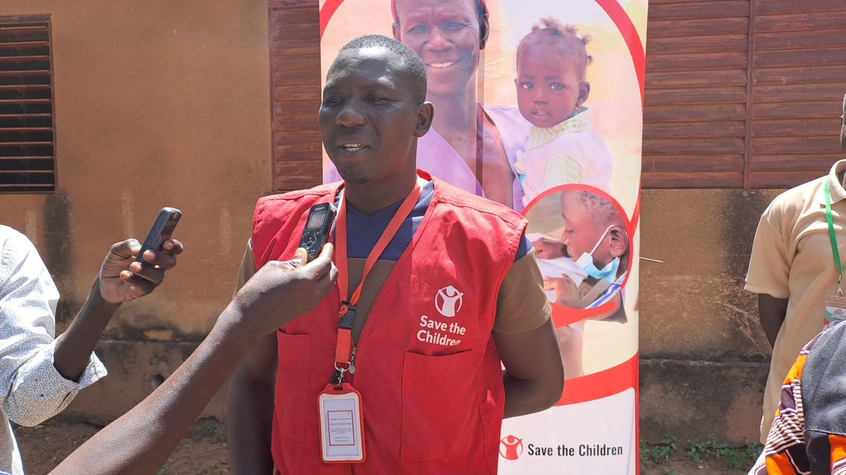 SaveChildrenBF's tweet image. @SaveChildrenBF , en partenariat avec l’#URCB_SD, a distribué des vivres à 15 ménages (PDI &amp;amp; familles hôtes) à #Tougan dans le cadre du projet #SiniGnèsigui.
🎯 Objectif : renforcer la résilience et soutenir les familles affectées par la crise humanitaire.
#AssistanceHumanitaire