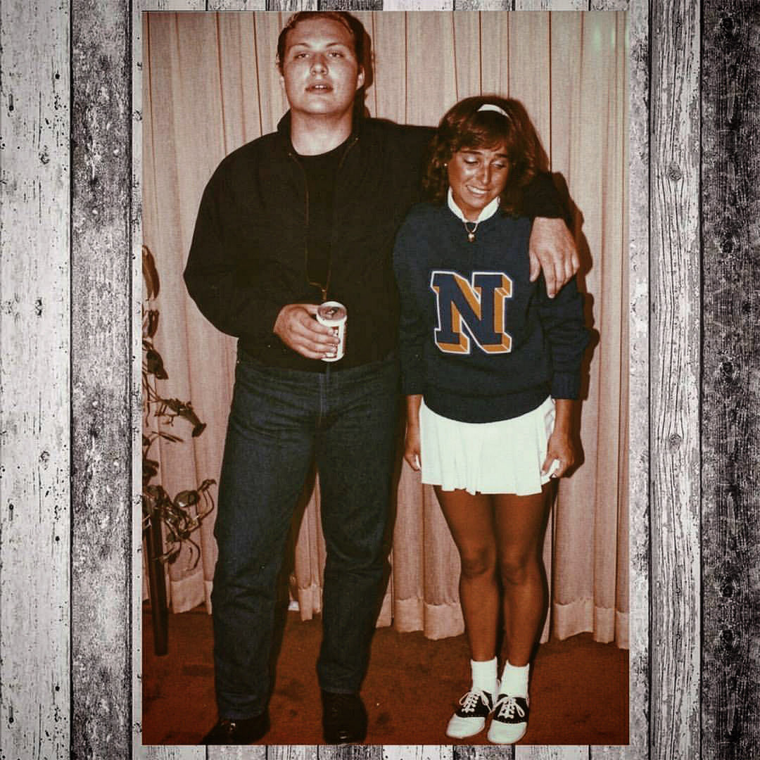 RandyShanofsky's tweet image. #tbt
Photographic evidence that #greasers and #Socs can get along. 😄 💫  #TheOutsiders #StayGold