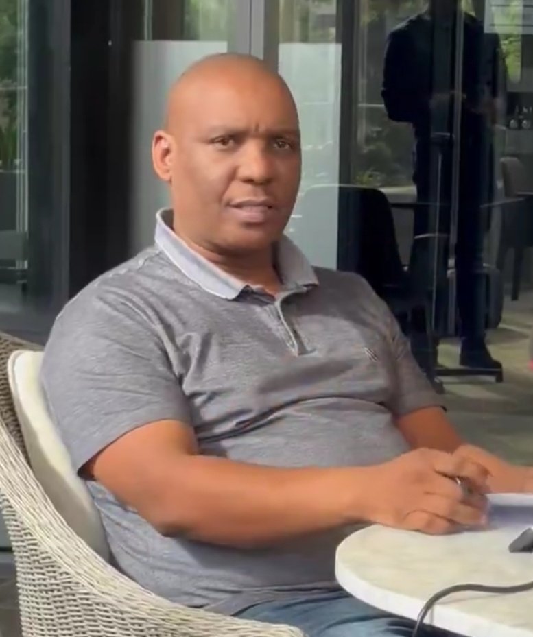 MDNnewss's tweet image. Breaking news

Cedric Nkabinde, who serves as Chief of Staff to Minister of Police Senzo Mchunu, says a group of masked men carrying heavy weapons forced their way into his apartment last night, Wednesday evening around 7 p.m. 

His brother, who opened the door, told him the…