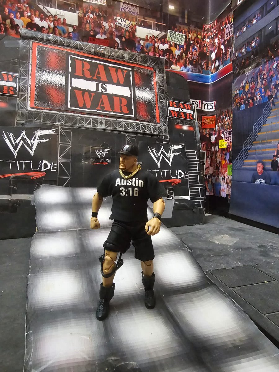 كواليس A.W.F Stop Motion 
🤭🔥

بريت : 😎 ساهزم كين صح !
انا : 😈 . . . . في الاتيتود لا احد بأمان  .
بريت : 😒
كين : 👀👀👀👀
ستيف : روكي لسانه طويل سيلعب مع فولي دعني افعل شيء .
انا : ان لم تفعل لا تبقى هنا . لكن تحمل النتيجه .
ستيف : 😎😎.
**** : و أنا بطل سابق  ..باي مباراه