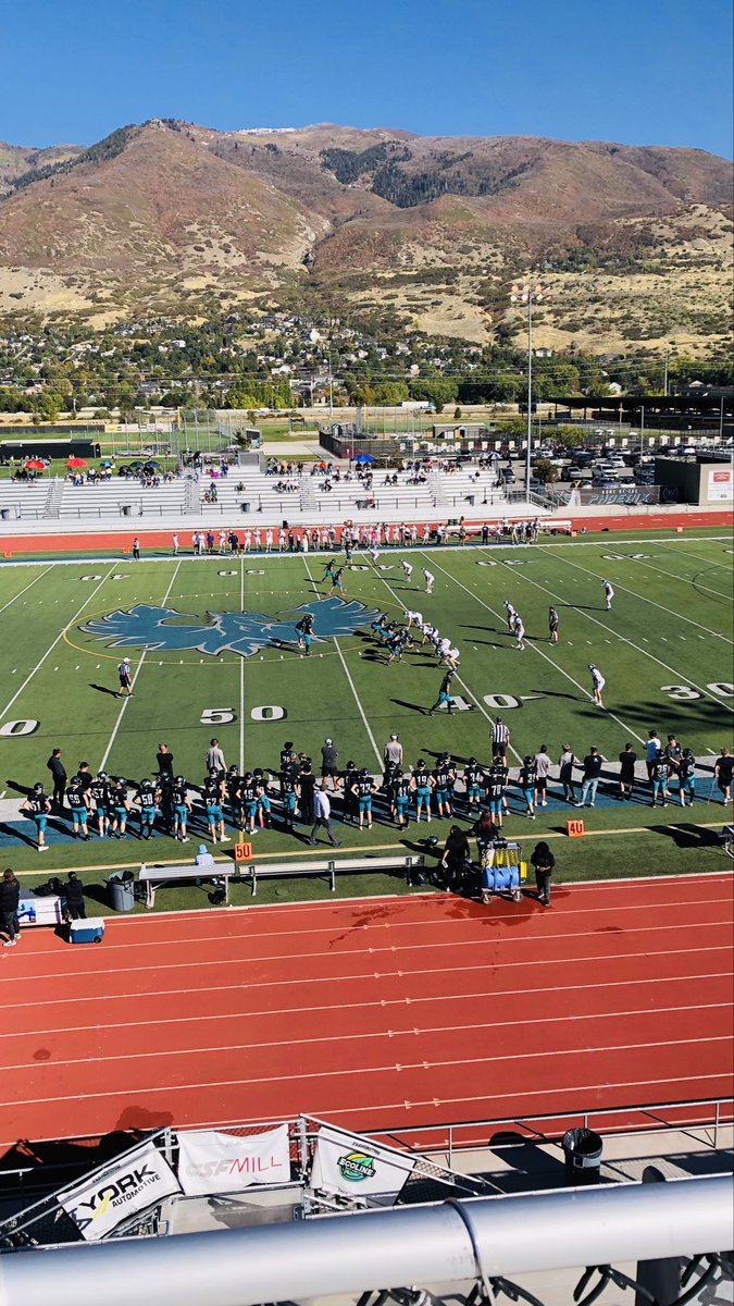 FHS_PHOEN1X's tweet image. The Perfect Views! 

@FHS_PHOEN1X 

@d_fiefia 

#ONE #Fallseason