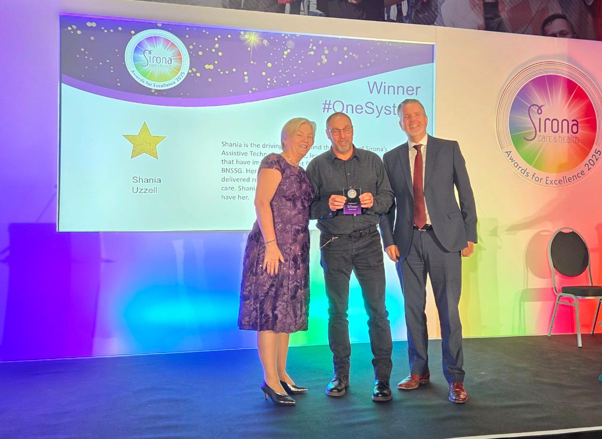 SironaCIC's tweet image. 🌐 One System Award
Celebrating extraordinary teamwork and dedication to supporting others every day 💪
🏅 Winner: Shania Uzzell! (Accepted by Dominic Hardiman) 👏 #OneSystem