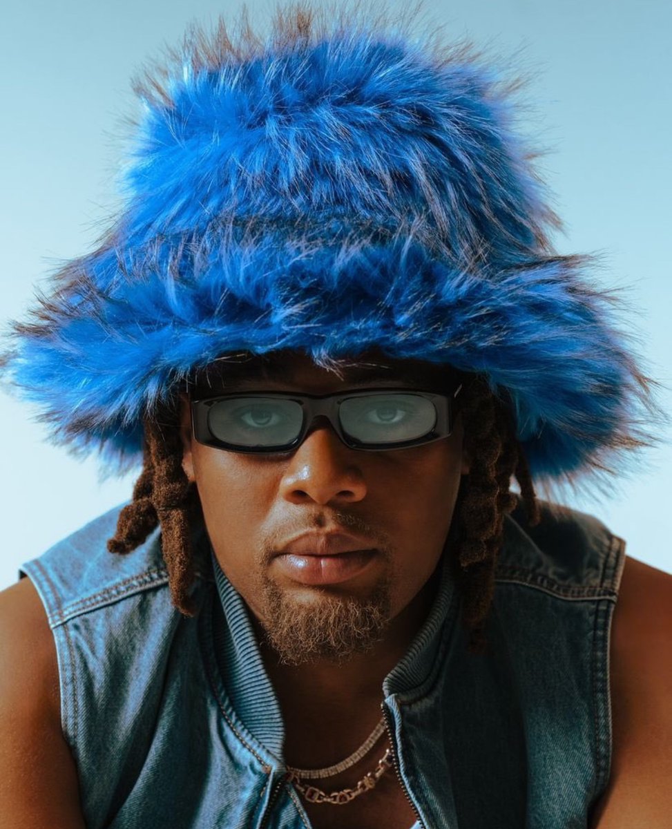 🚨BNXN WILL RELEASE “CAPTAIN” DELUXE THIS MIDNIGHT. 📀