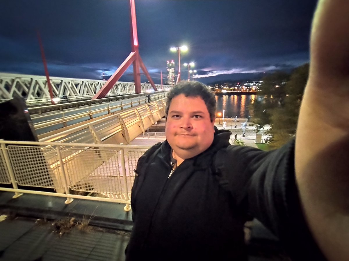 SndorTth10's tweet photo. Evening walk in Budapest, Hungary.

#budapest #danube https://t.co/0UHDbSBZQN