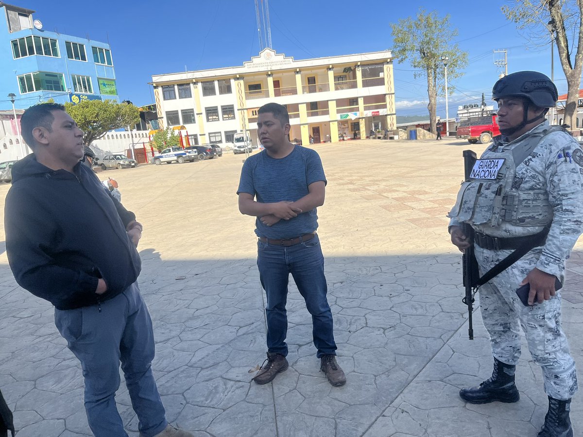 quinomixe's tweet image. Amigxs. La próxima semana llevaré mezcal a CDMX para juntar fondos para los acompañamientos. Sin embargo se me complica culminar la semana y son varios casos activos. Si está en sus posibilidades apoyar cooperar para sostener esta labor hasta la venta, les agradeceré mucho.