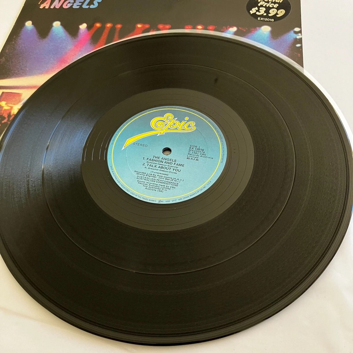 HazeRecords1's tweet image. Visit Our Store and Shop Now 

 ebay.com.au/itm/2057751203…

#TheAngels #Vinyl #Record Never So Live 4 Track Live EP 1981 #rock #record #vinyl #vinyljunkie #vinylcollection #australia #sale #xmas #ozrock