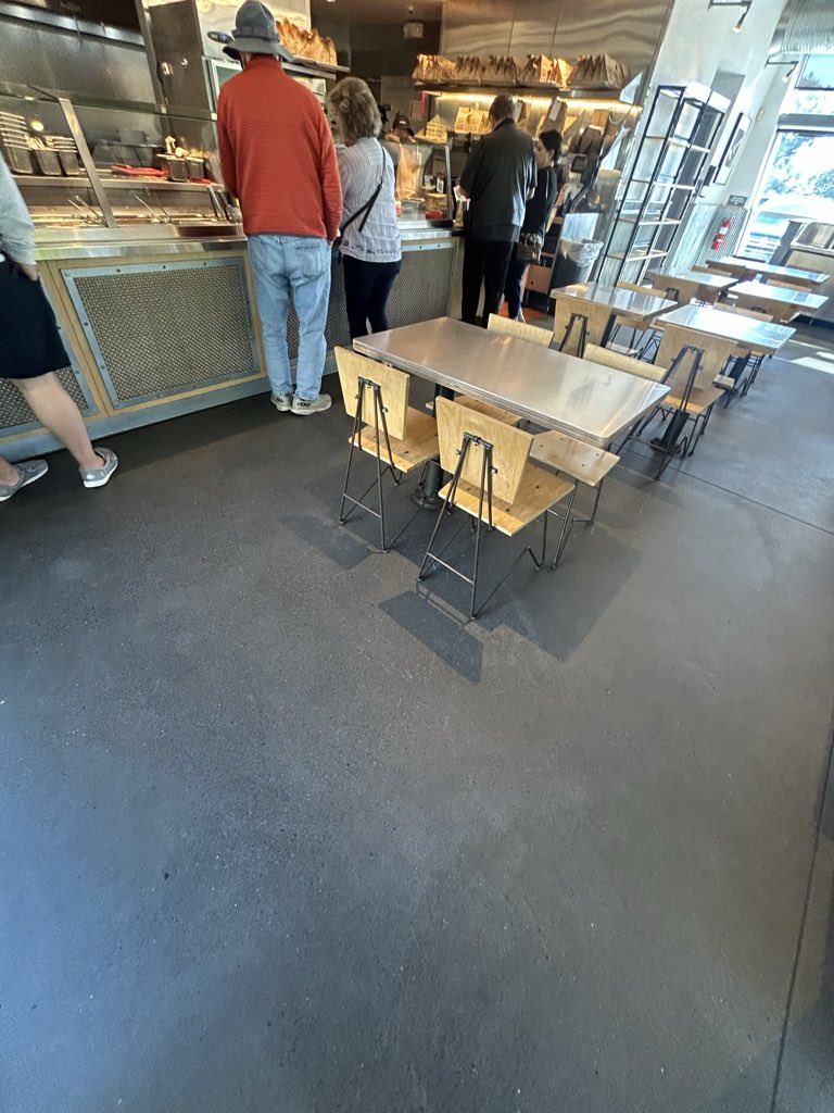 simoncornball's tweet image. Place makes me feel like the man. Yea make my shit for me mf #hellyea