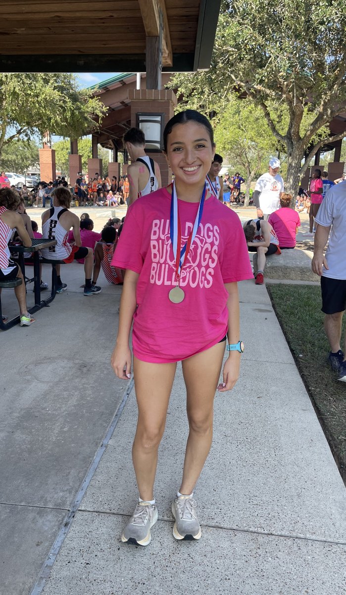 Gee_Pals24's tweet photo. We finished 2nd in District plus I achieved a new PR today (19:25) and was District 20-5A Runner  up.  Regionals up next!!! 

@LaPorteRunning @RecruitLP @lpisd 

#LPDawgs 
#BleedOrange https://t.co/Ix5kA5VNcO