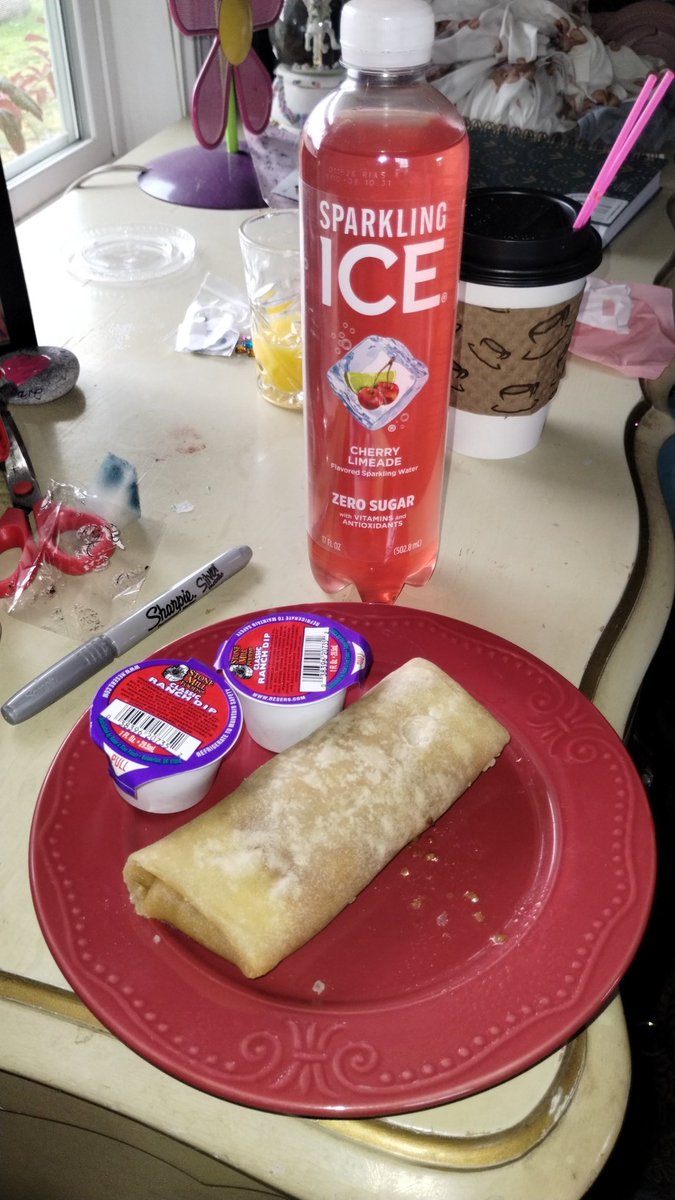 Lunch
<a href="/SparklingIce/">Sparkling Ice®</a>