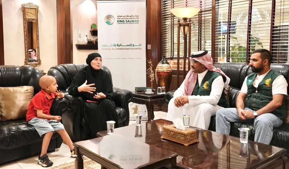 السعودية إنسانية لا تهدأ ..

المملكة تبادر بعلاج الطفل الفلسطيني "محمد عبدالله الكتناني" البالغ من العمر 6 أعوام، الذي يعاني من مرض سرطان الأرومة العصبية، في مركز الحسين للسرطان بالأردن.

-