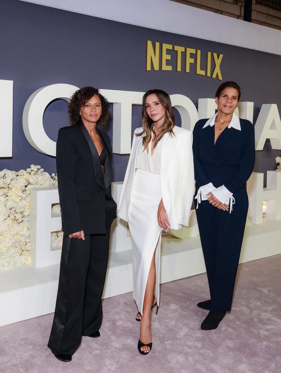 Glitter Magazine tweet media