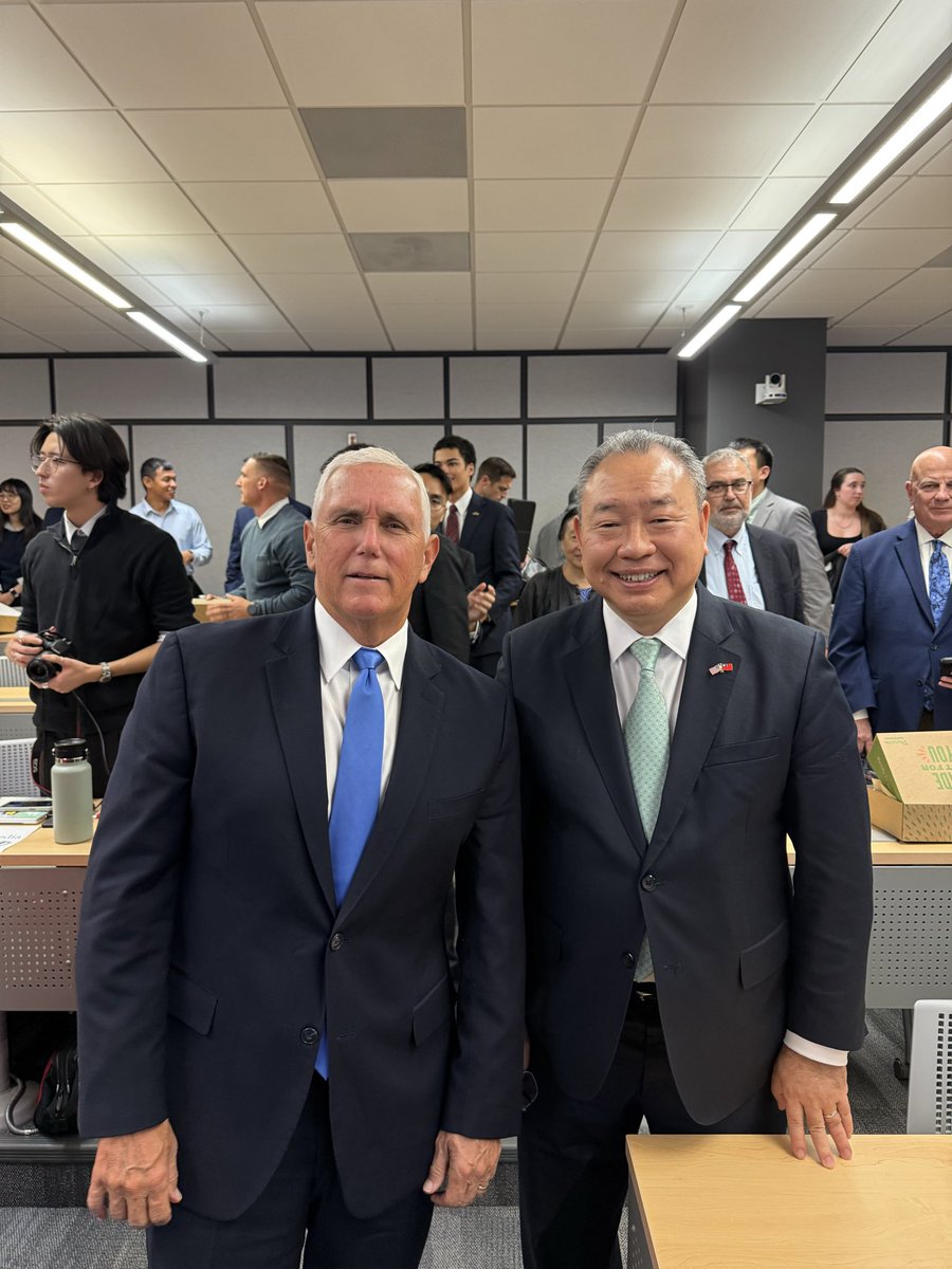 Wonderful to be back at <a href="/TaiwanMonitor/">Taiwan Security Monitor</a> <a href="/CSPS_GMU/">Schar School CSPS</a> <a href="/GeorgeMasonU/">George Mason University</a> event with <a href="/Mike_Pence/">Mike Pence</a> &amp; <a href="/MichaelHunzeker/">Michael Hunzeker</a> today, very inspiring speech by the Vice President. A powerful reminder that the United States will stand by her Asia Pacific allies. - Why #Taiwan Matters! 🇹🇼 #GMU