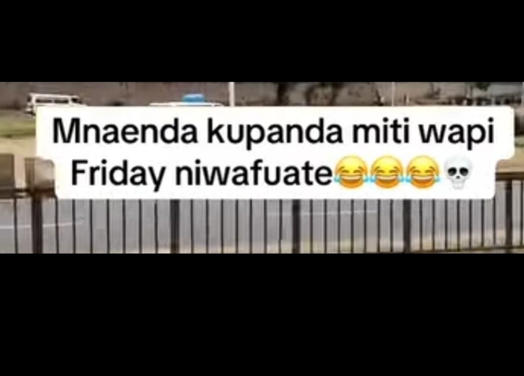 Masaa Ni ya kuchromoka Na mbogi pale juja mall,entry Ni free with unforgettable experience,line up nayo Ni Ile moto-Dj Lyta ,Maandy,Harry craze,fathermore n more.Weekendi Ni refu inabidi form ianze Mapema ,na ndio best ndio kesho tujue niaje!
#10YearsYaKuChromoka #chromoka