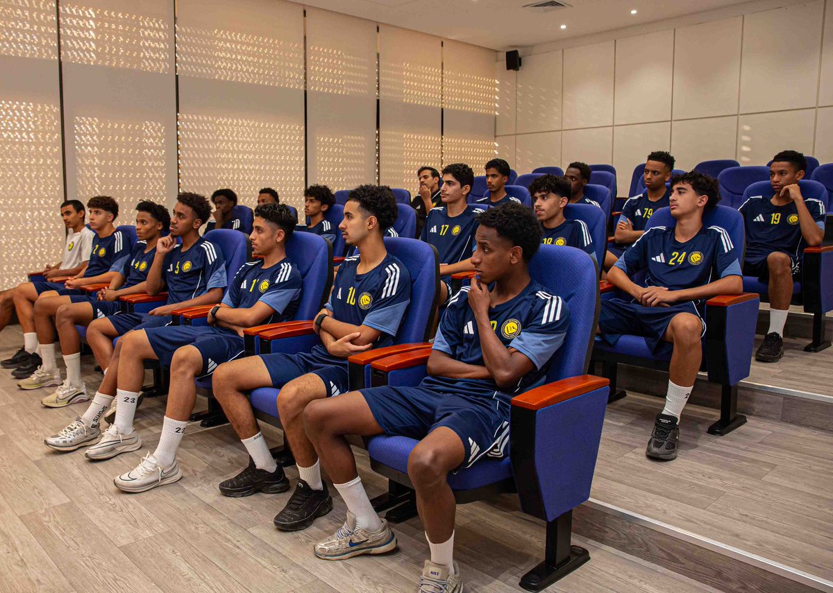 Alnassr_SG's tweet photo. نفّذت إدارة الاستدامة البيئية والاجتماعية بالتعاون مع إدارة الفئات السنية بنادي #النصر مبادرة توعوية بعنوان «النزاهة في كرة القدم» ⚖️
وذلك بهدف تعزيز الوعي لدى شباب النادي بأهمية القيم الرياضية والسلوك النزيه داخل وخارج الملعب 🙏

#فئات_النصر_السنية https://t.co/QaXoHCB0qo