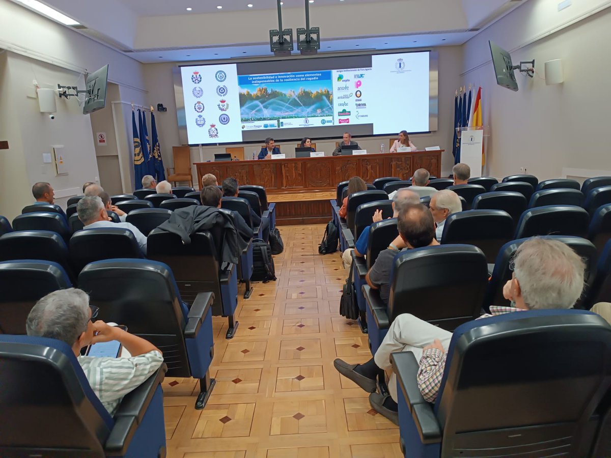 Foro_Agrario's tweet photo. Esta mañana hemos celebrado con éxito la jornada “La sostenibilidad e innovación como elementos indispensables de la resiliencia del regadío”. Un evento organizado de la mano de @ANIAagronomos e @Ingenieria_Esp   y que ha contado con el apoyo de @Cajamar y #Tragsa https://t.co/EuwjW9qoBS