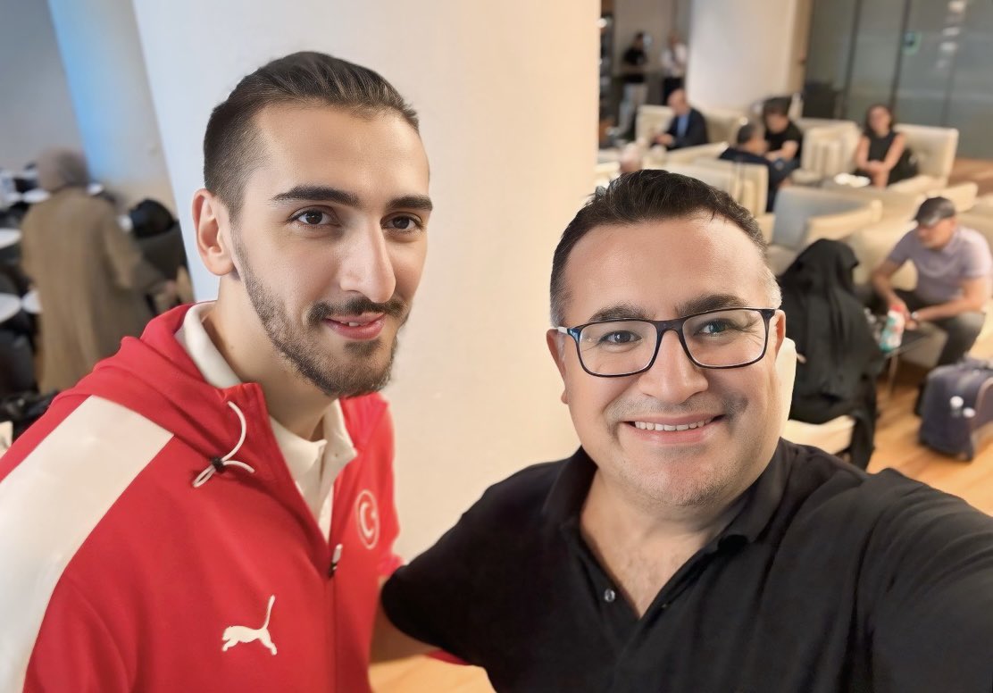 baris_kezer's tweet image. #EuroBasket 🏆🏀
 #12DevAdam 🇹🇷♥️

⛹️‍♂️ #ŞehmusHazer ⛹️‍♂️ #KenanSipahi
⛹️‍♂️ #SertaçŞanlı ⛹️‍♂️ #AdemBona