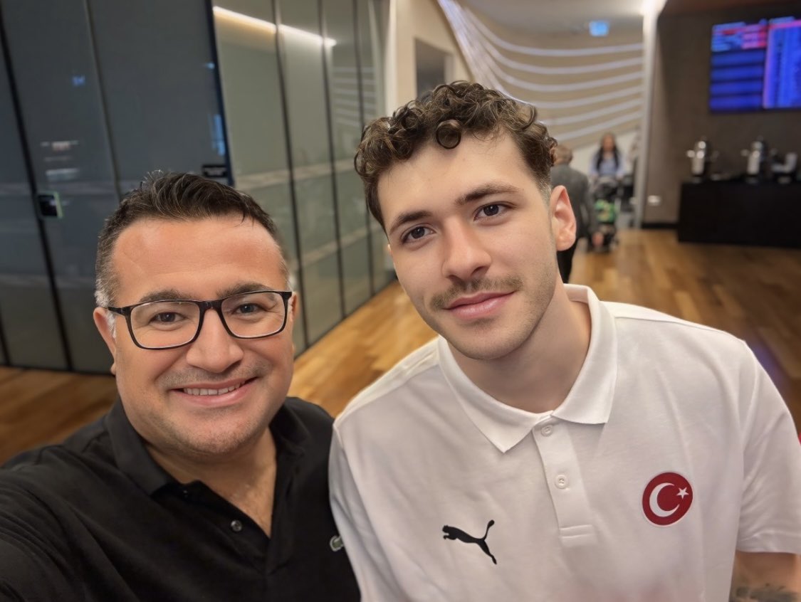 baris_kezer's tweet image. #EuroBasket 🏆🏀
 #12DevAdam 🇹🇷♥️

⛹️‍♂️ #ŞehmusHazer ⛹️‍♂️ #KenanSipahi
⛹️‍♂️ #SertaçŞanlı ⛹️‍♂️ #AdemBona