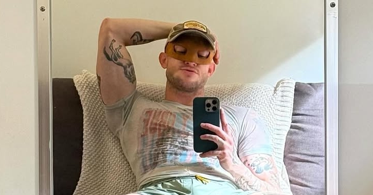 instinctmag's tweet image. Orville Peck Reflects on His Time as Vega in ‘Street Fighter’ dlvr.it/TNZp7d #cabaret #orvillepeck #StreetFighter #Film