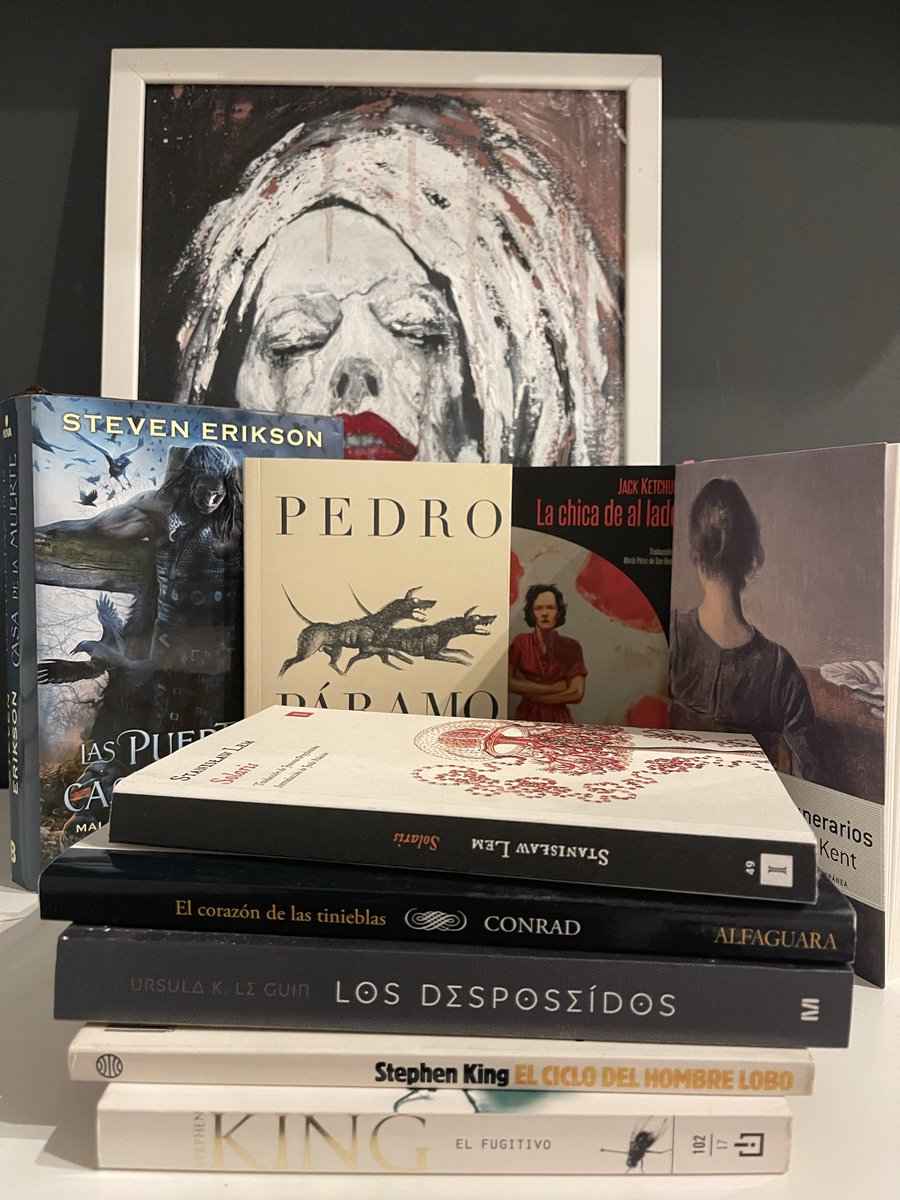 Agosto &amp; Septiembre en #libros

1. “Solaris”
2. “La chica de al lado”
3. “El corazón de las tinieblas”
4. “Ritos funerarios”
5. “El ciclo del hombre lobo”
6. “Los desposeidos”
7. “Pedro Páramo”
8. “El fujitivo”
9. “Las puertas de la casa de la muerte”