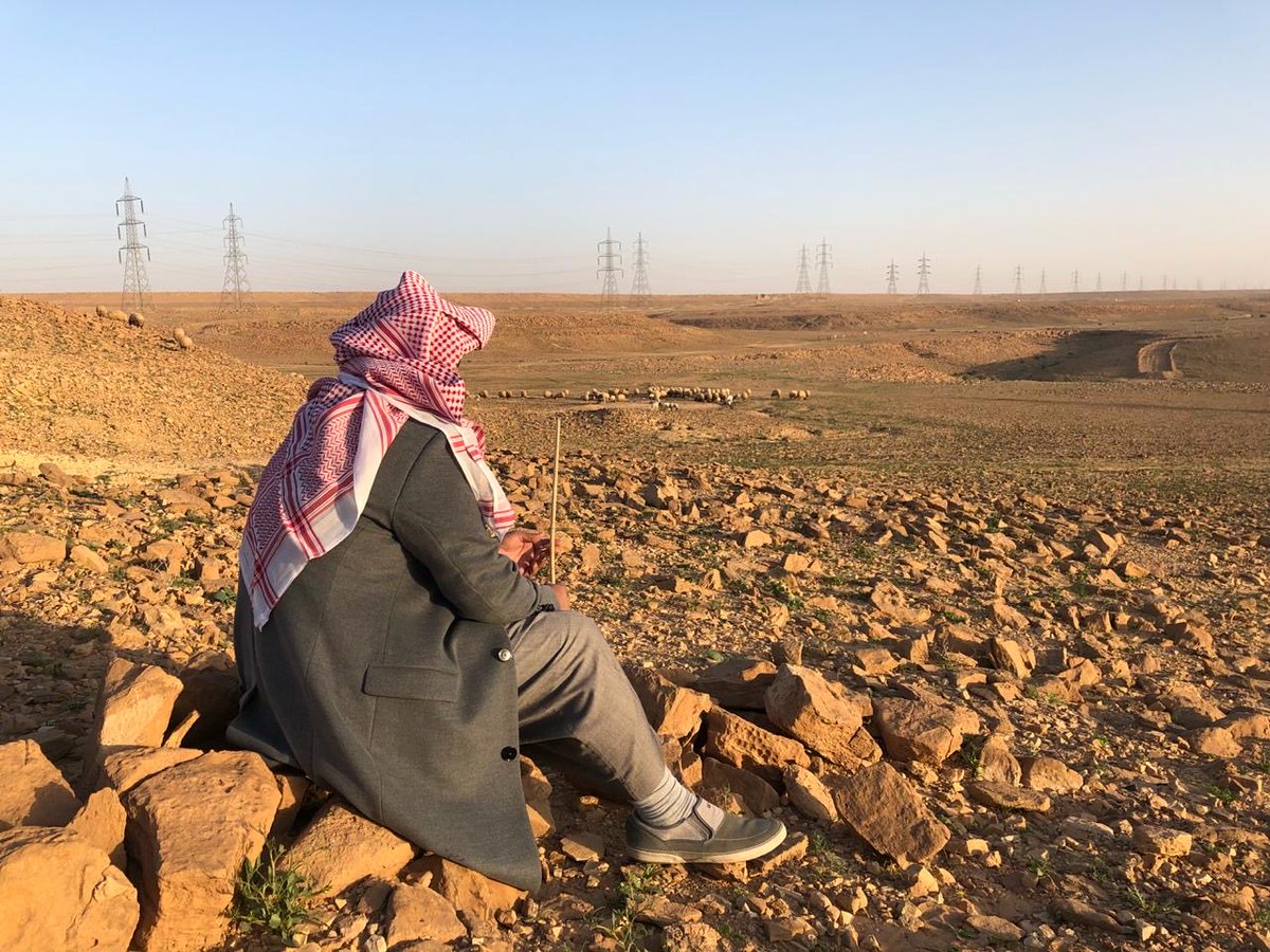 هل أنا صادق…؟؟!!
لا تنسى أن تسأل نفسك هذا  السؤال، كل يوم، وكل لحظة.
- لأنه سؤال لا يمكن طرحه على أحد…!!!
فهو شي خاص جداً، ولا يعلم به غير الإنسان نفسه، وبه يكتشف ويكشف إذا كان يمتلك الصدق مع ذاته أولاً، ومع الناس ثانياً، حتي لو أوهم الناس أنه صادق…
- سؤال قليل من الناس يواجه