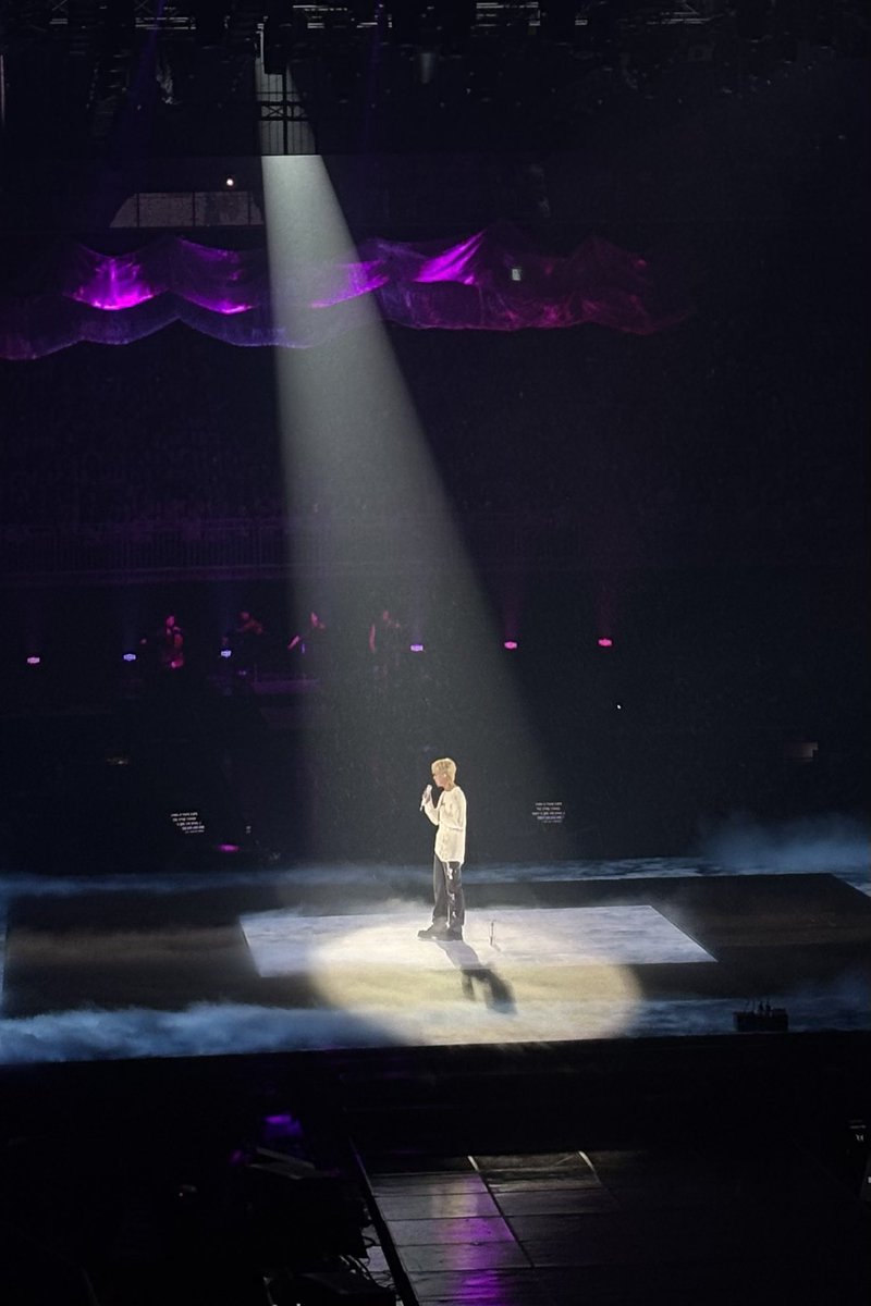 현나 tweet media