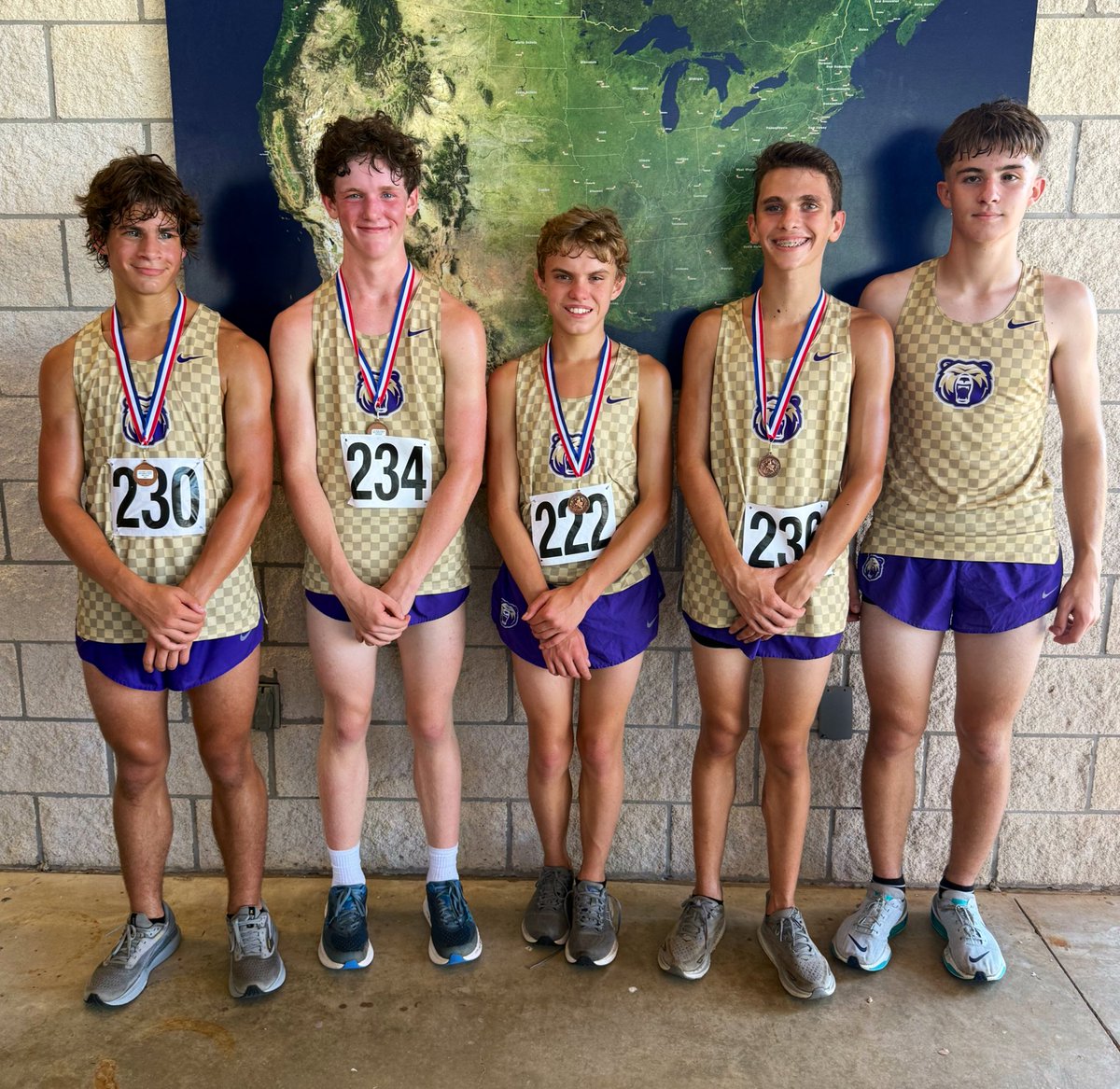 MHS XC (@mogoxc) on Twitter photo Freshman boys place 2nd overall as a team, earning 4 of the top ten spots! 
💪🐻🥈
#EarnedNotGiven Freshman boys place 2nd overall as a team, earning 4 of the top ten spots! 
💪🐻🥈
#EarnedNotGiven