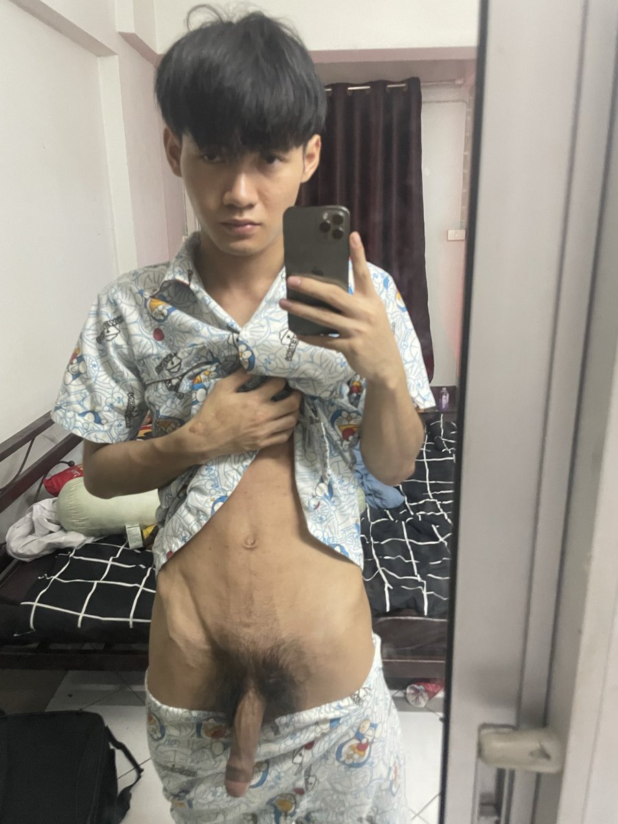 ชุดนอนไม่ได้นอน😝